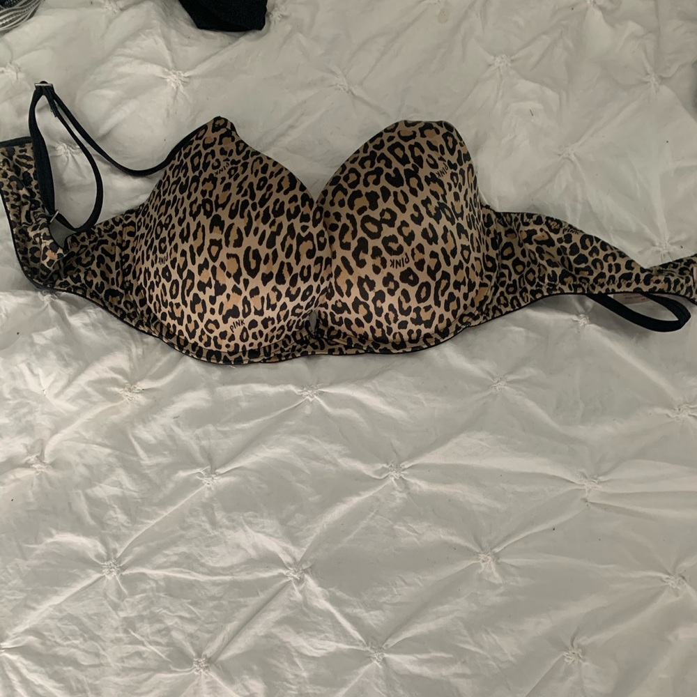 VS Pink 36C push up bra